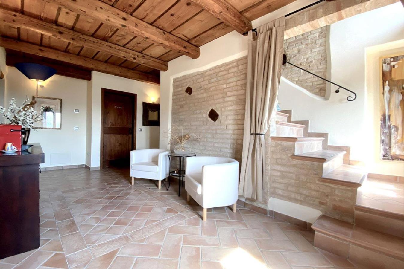 Bed And Breakfast La Vecchia Scuola Montefano Экстерьер фото