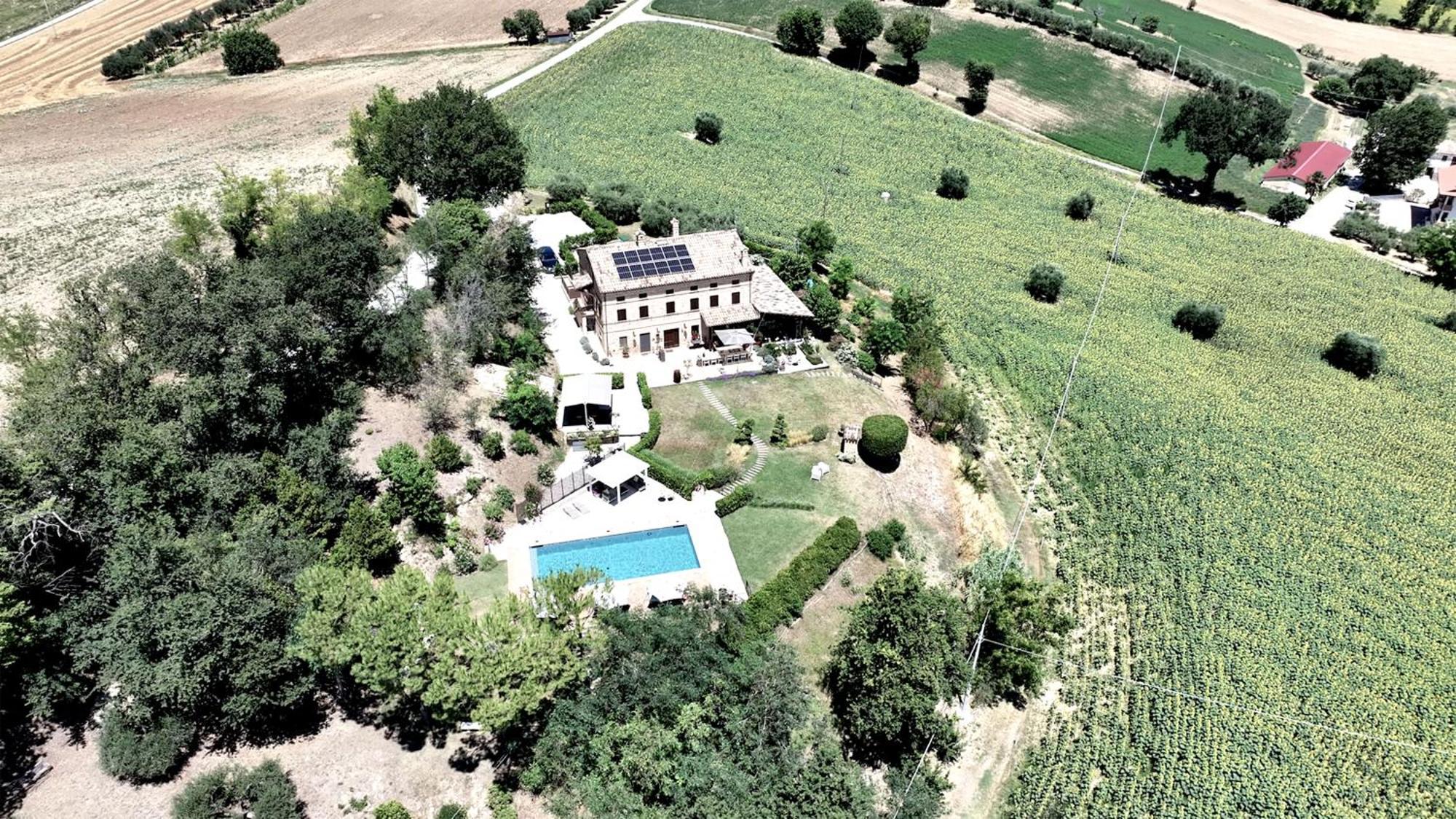 Bed And Breakfast La Vecchia Scuola Montefano Экстерьер фото